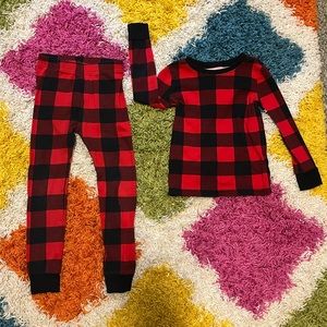 Girls/boys red black buffalo print two piece, longsleeve pants pajamas 5T